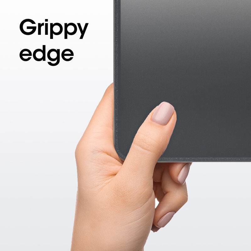 product image 3 - MacBook Air 13-in. (M4), MacBook Air 13-in. (M3) and MacBook Air 13-in. (M2) Case Lumen Series