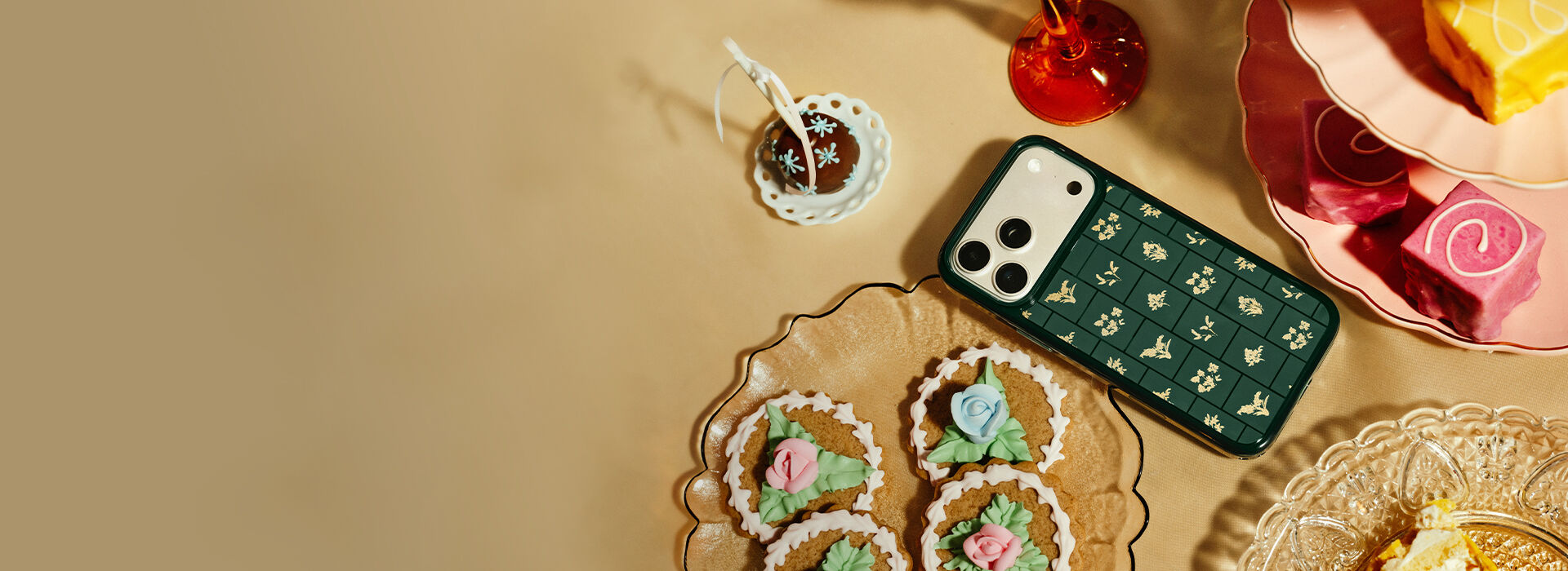 Symmetry Floral Cases | OtterBox